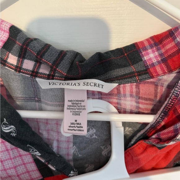 Victoria’s Secret pajama set - Picture 3 of 3